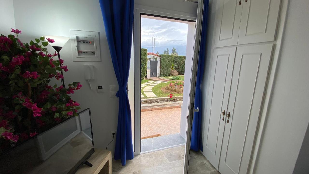 Patras Blue Suite Екстериор снимка